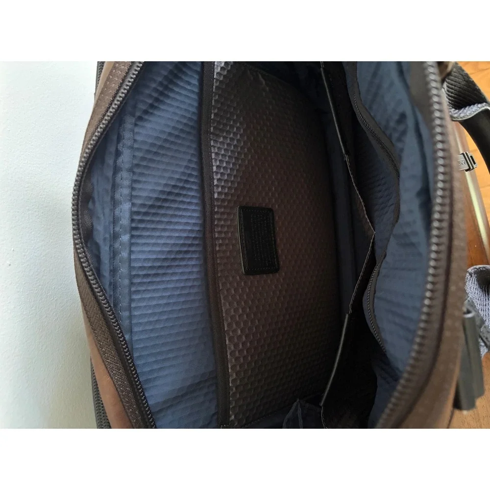 Tumi alpha bravo